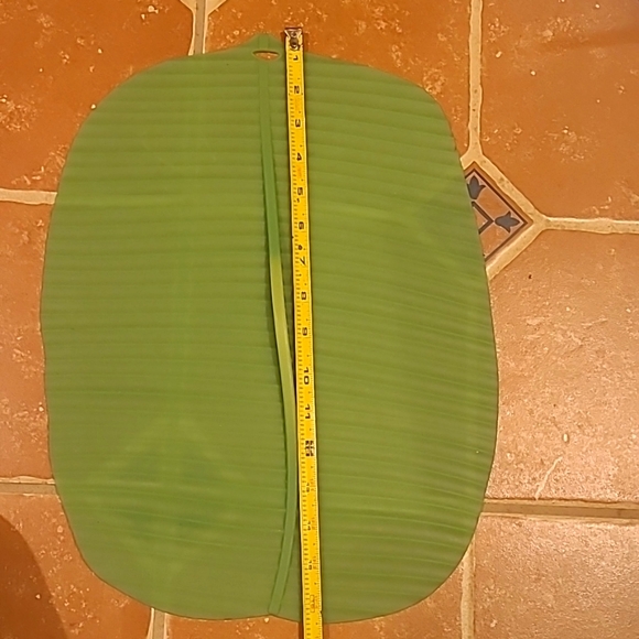 Set of 2 new (unboxed) Charles Viancin Banana Leaf Reusable Bakeware Covers - Picture 12 of 13